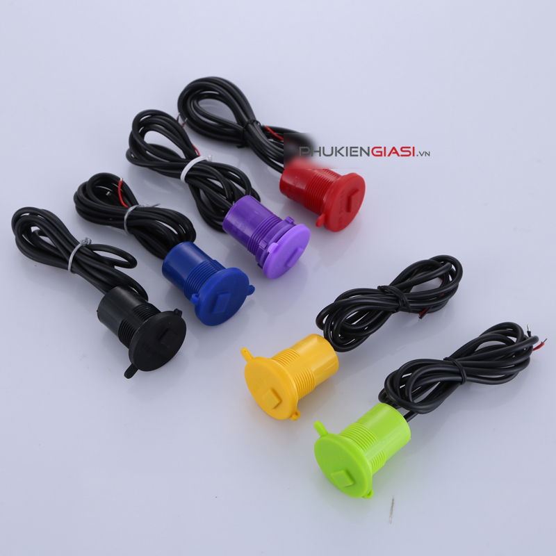 sạc trên xe máy