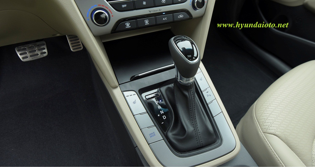 HYUNDAI ELANTRA 2016 trang bị số tự động 6 cấp HYUNDAI ELANTRA 2016 trang bị số tự động 6 cấp