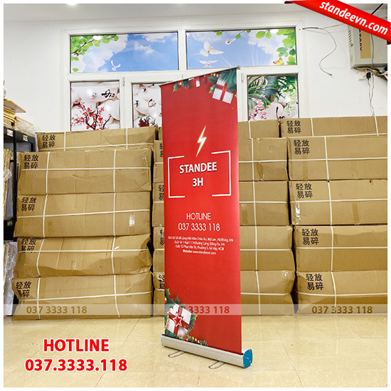 standee cuốn nhôm tốt chân inox