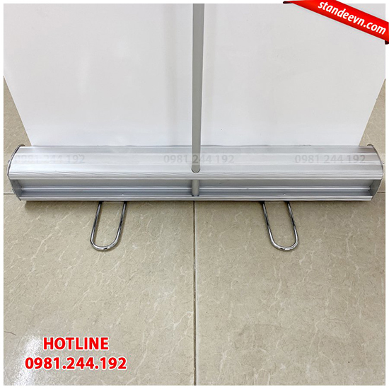 banner chân thép đẹp