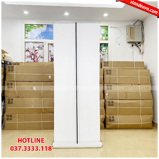 chân standee đế to bằng nhựa