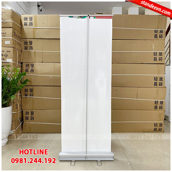 standee chân thép cao cấp