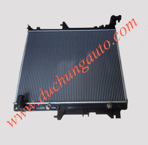 Két nước Mitsubishi Pajero V31 đời 2001 chính hãng
