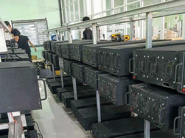 Thiết bị đo năng lượng công suất tiêu thụ điện của máy đào tiền ảo