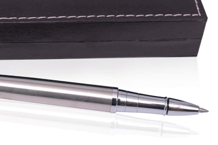 Chi tiết thiết kế bút cao cấp ROTOMAC RT 807RG(BK)