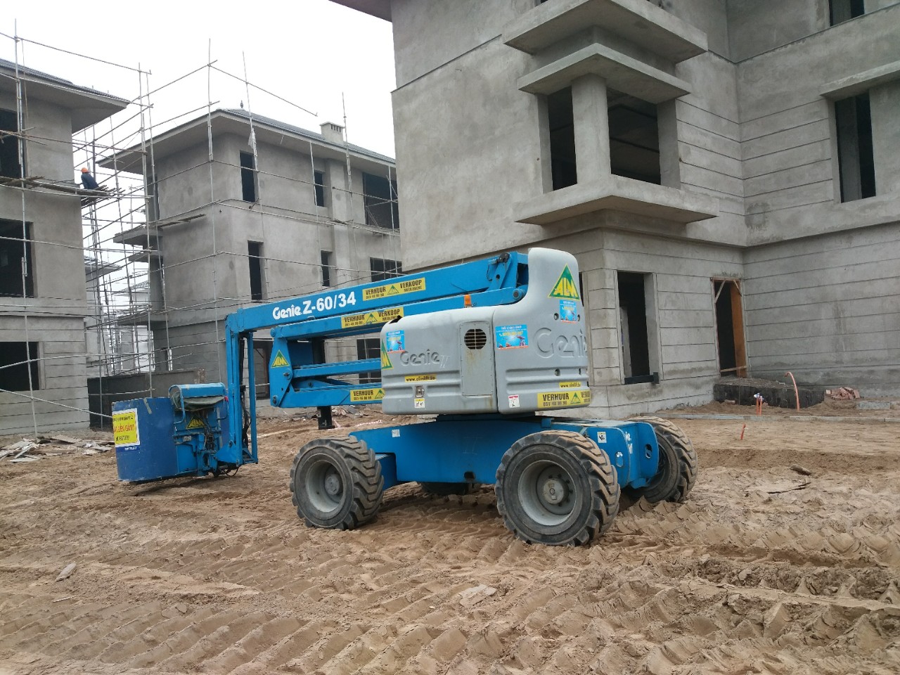 5 sai lầm khi lựa chọn thiết bị nâng người ở công trường 5 sai lầm khi lựa chọn thiết bị nâng người ở công trường