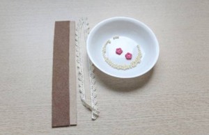 Nguyên liệu mẹ cần chuẩn bị để làm bờm tóc vải cho bé