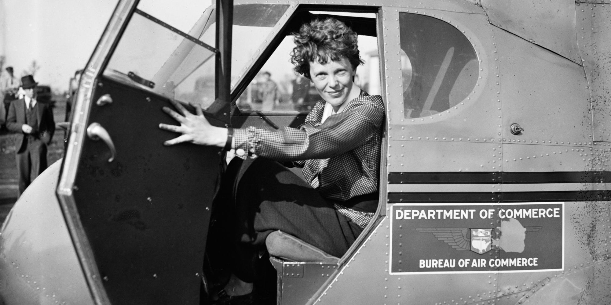Amelia-Earhart