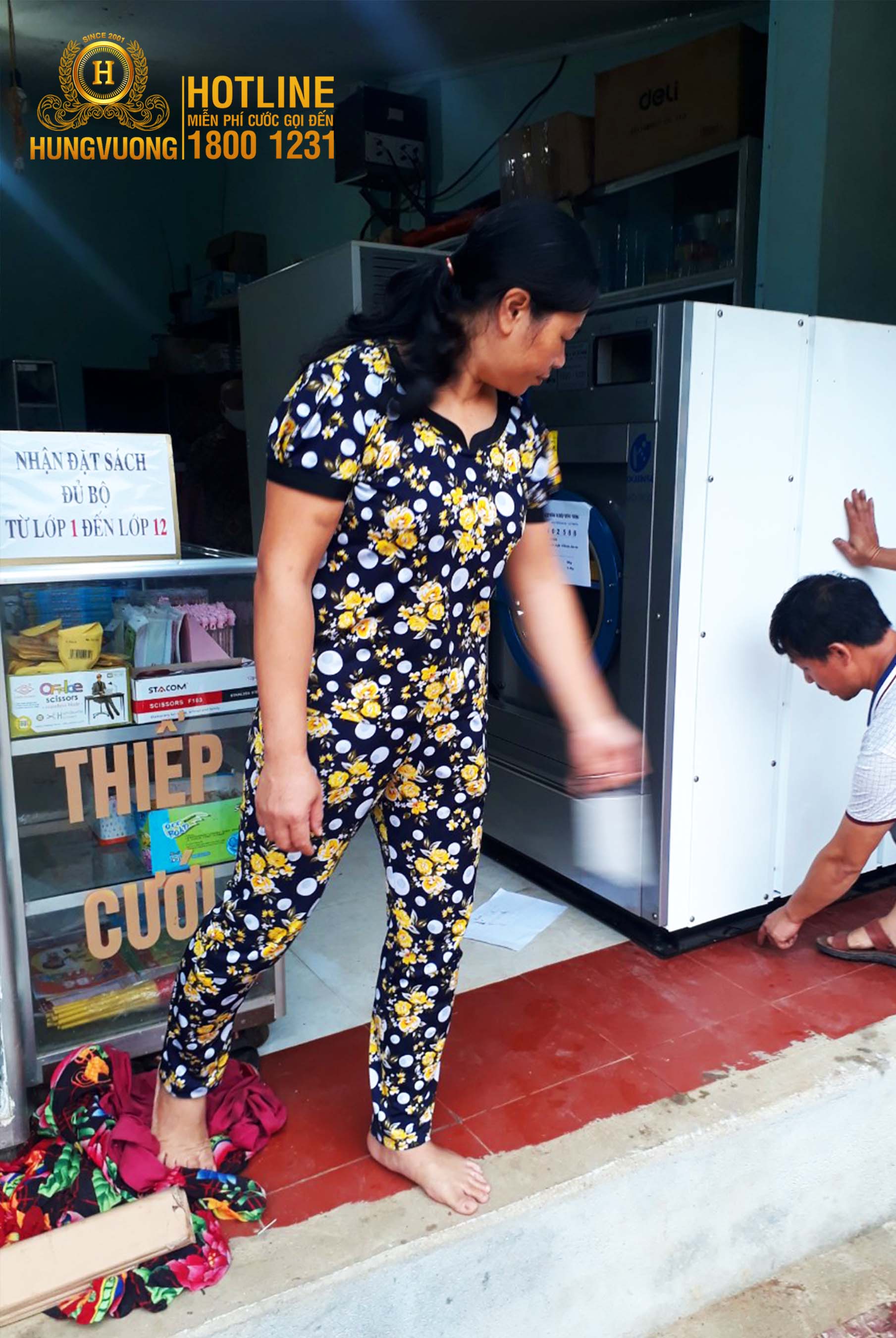 Mô hình văn phòng phẩm kết hợp tiệm giặt dân sinh ở Hà Giang