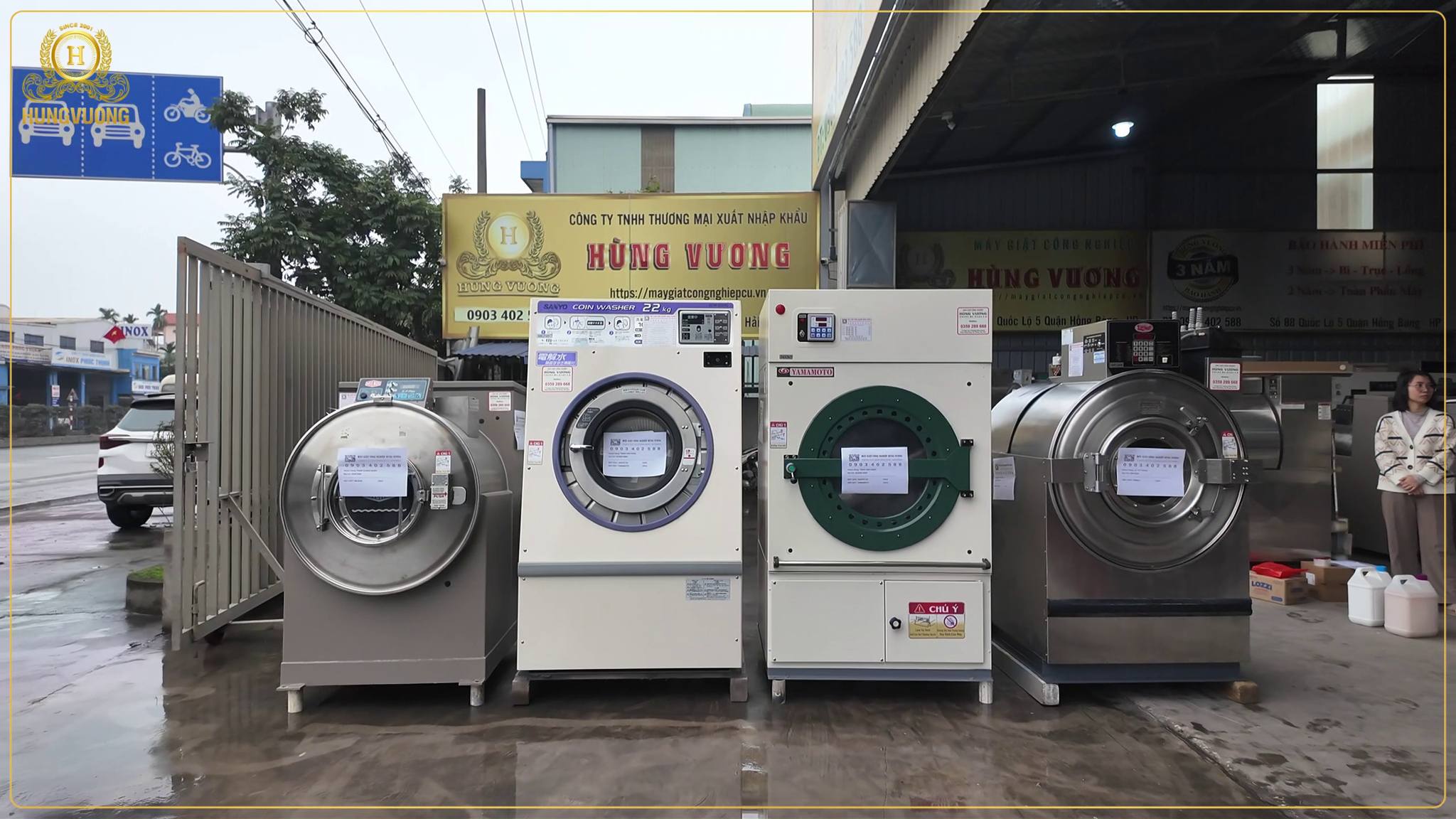 Máy sấy Yamamoto (phải) bà máy giặt Unimac + Sanyo (trái)