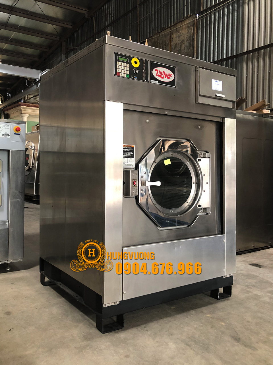 Mặt nghiêng máy giặt công nghiệp UNIMAC UX100, 45kg, chân chống rung, biến tần, Mỹ