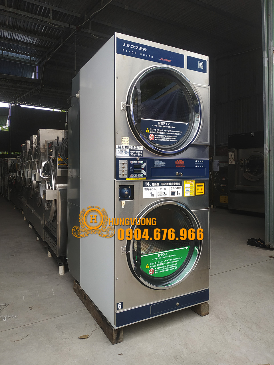 Mặt nghiêng máy sấy công nghiệp DEXTER T-30X2, 2x14kg, 2 tầng, đảo chiều, Mỹ