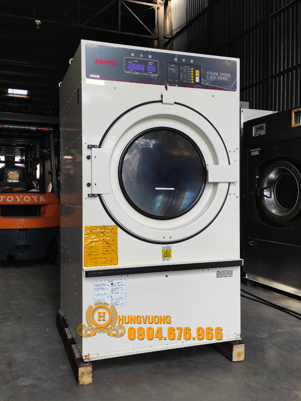 Mặt nghiêng máy sấy công nghiệp SANYO SCD-3254SD, 25kg, 1 tầng, đảo chiều, Nhật