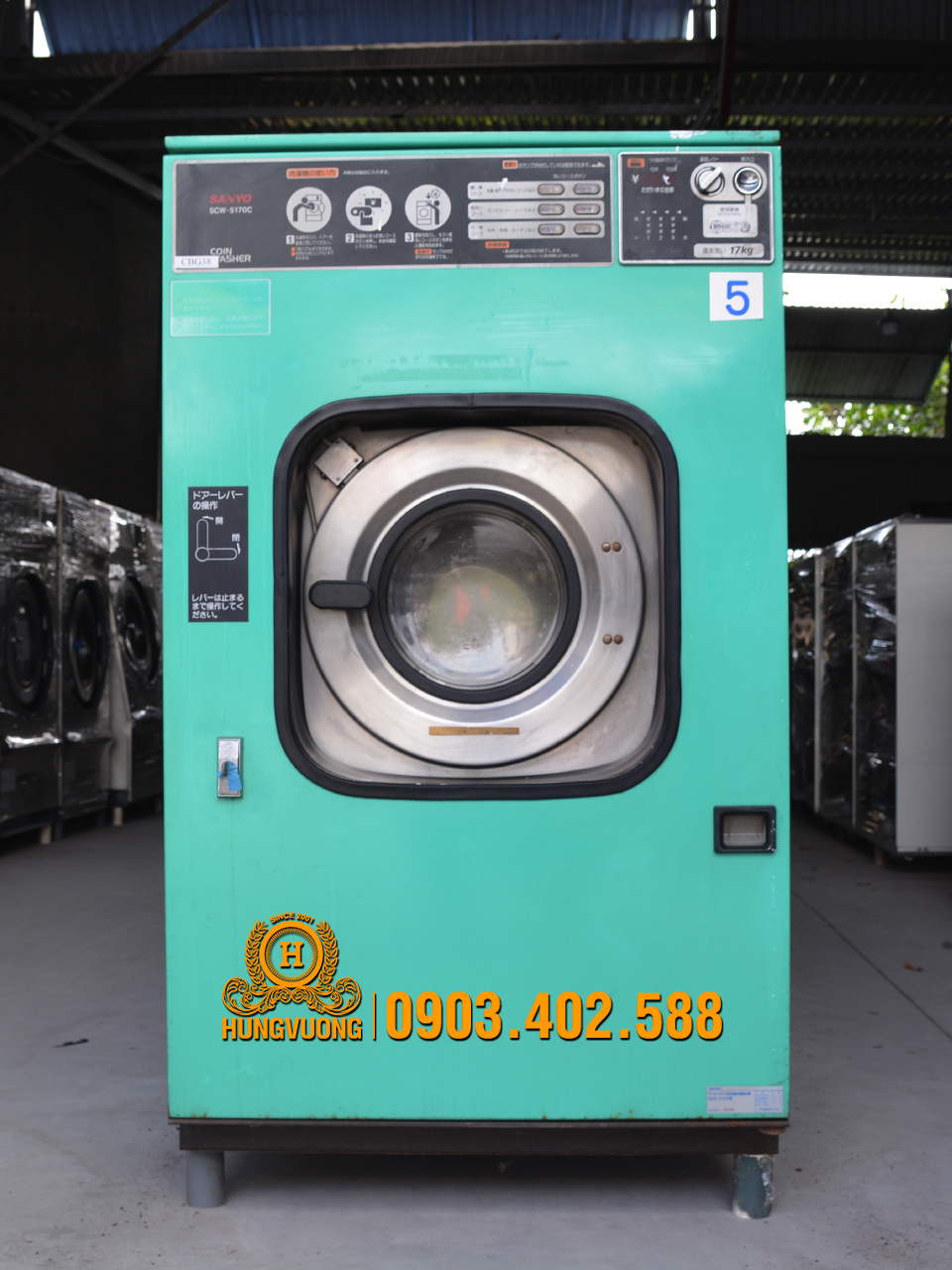 Mặt trước máy giặt công nghiệp SANYO SCW 5170C, 17kg,  chân chống rung, biến tần, Nhật Bản