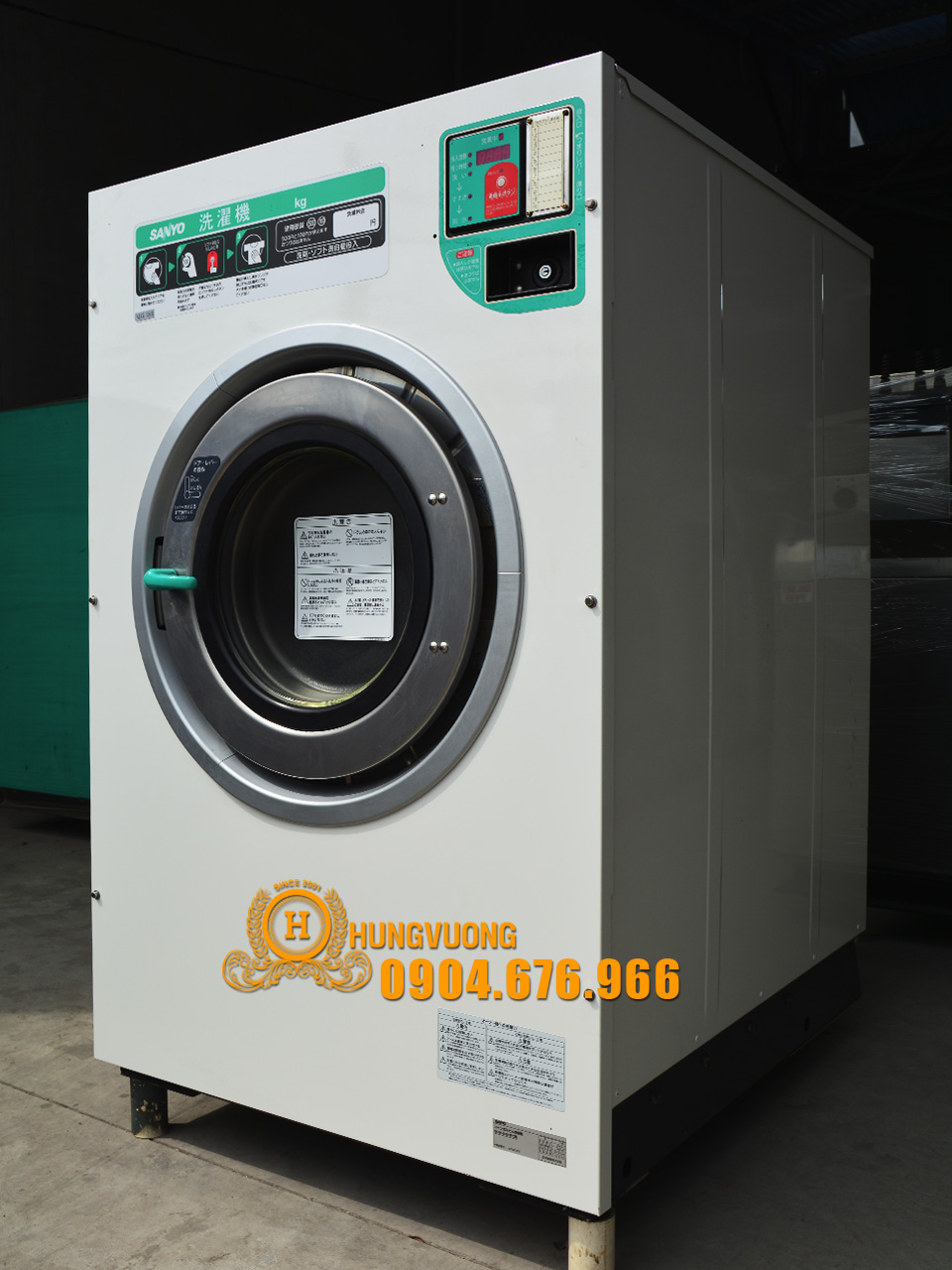 Mặt nghiêngmáy giặt công nghiệp SANYO SCW 5301FC, 30kg, chân chống rung, biến tần, Nhật Bản