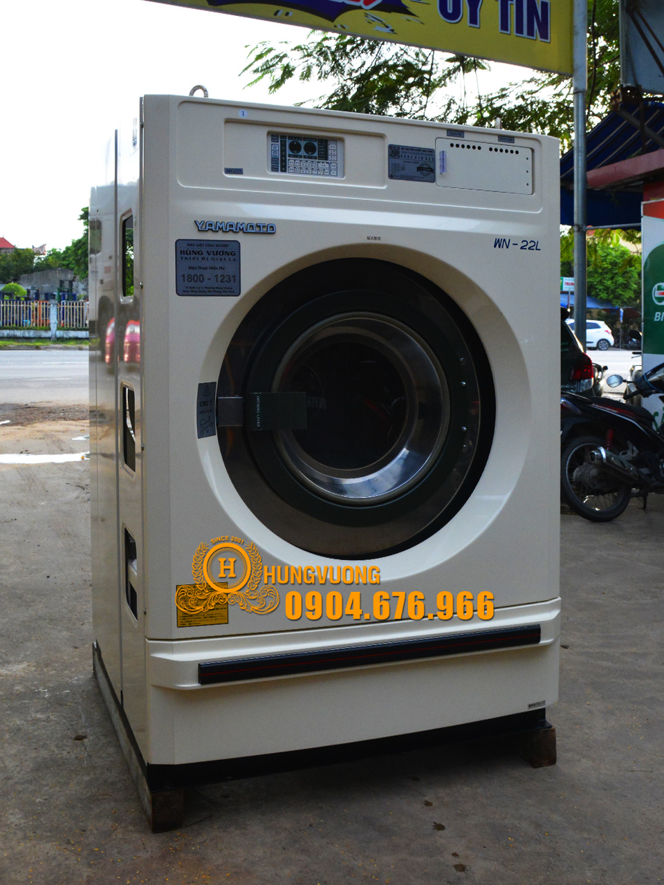 Mặt nghiêng máy giặt công nghiệp YAMAMOTO WN-22L, 22kg, chống rung, biến tần, Nhật