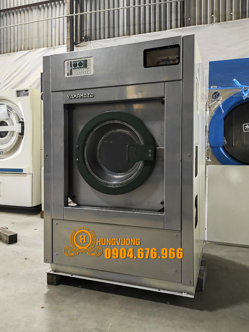 Mặt nghiêng máy giặt công nghiệp YAMAMOTO 22kg, chân chống rung, biến tần, Nhật Bản