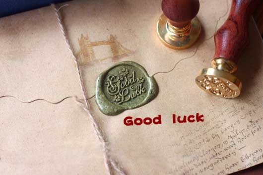 con dấu sáp có sẵn