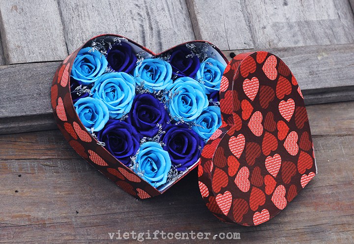 Hộp hoa hồng giấy handmade hình trái tim