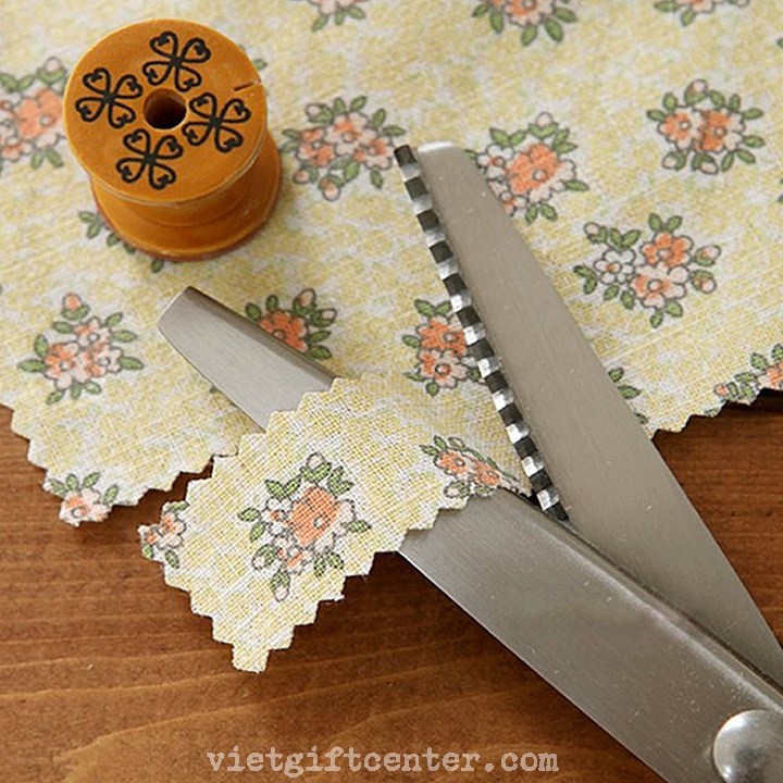 Kéo răng cưa cắt vải, giấy thủ công