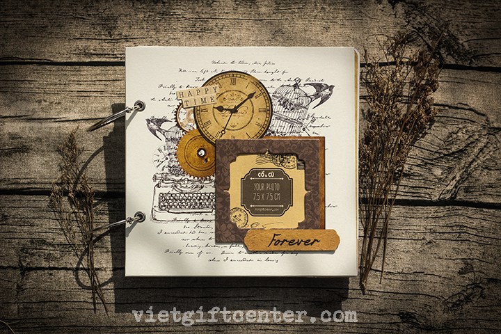 Scrapbook Retro Clock