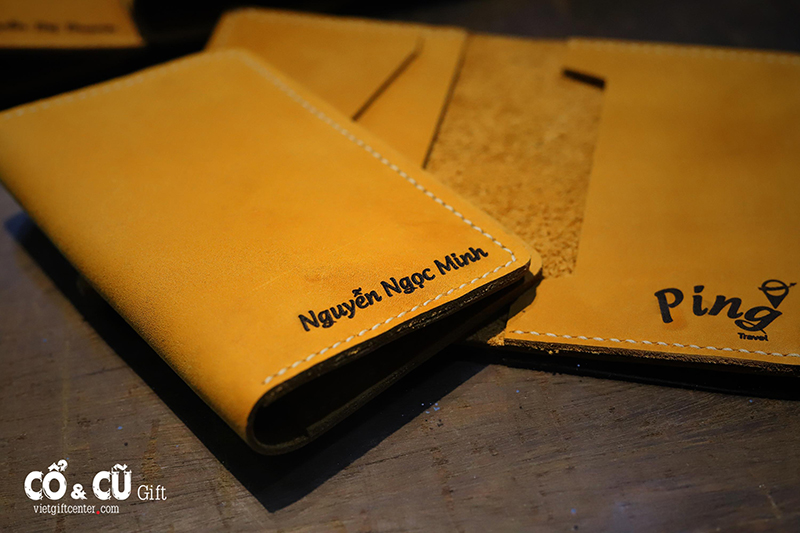 ví đựng hộ chiếu da thật