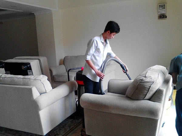 Dịch vụ vệ sinh ghế sofa tại nhà chuyên nghiệp