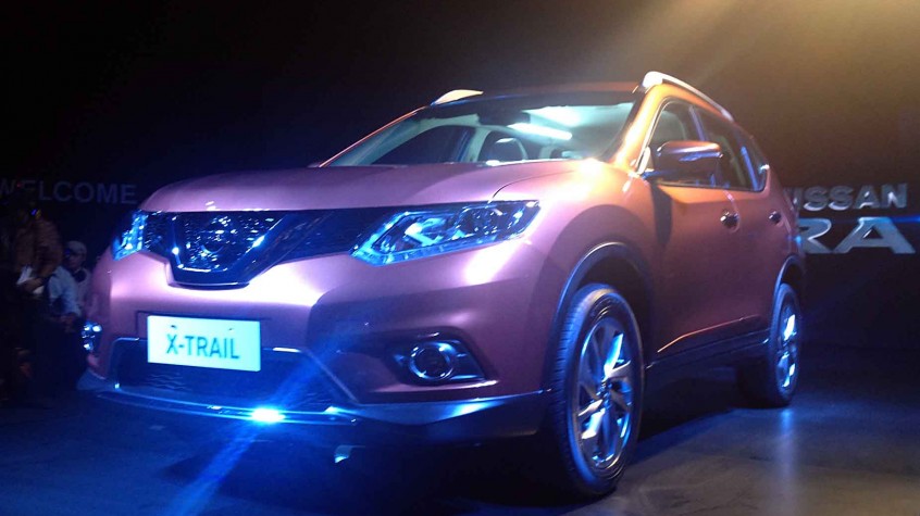 Giá Xe Nissan X-Trail 2.5 Có Cạnh Tranh Với Honda CR-V 2.4, Xe Nissan X-trail 2.5, Xe Nissan X-trail 2.0