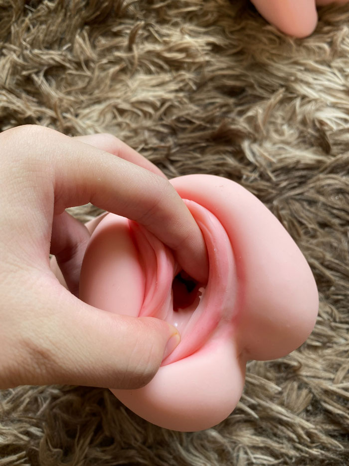 Âm đạo như thật trắng mịn có rung