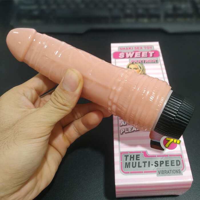 Sextoy cầm tay cho nữ có rung Shaki
