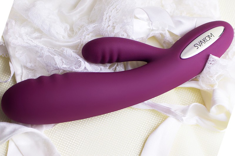 Dương vật giả kích thích điểm G Adonis nhập USA