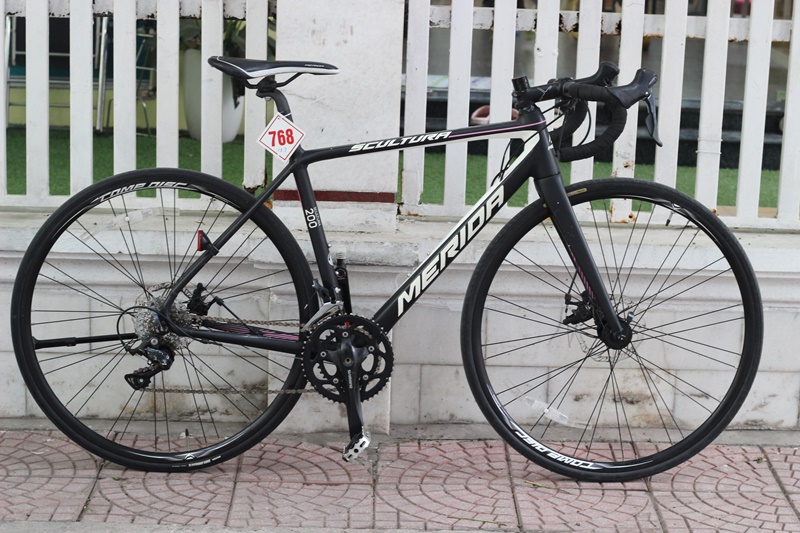 Xe Nhật bãi Merida Scutura 200 đến từ Taiwant