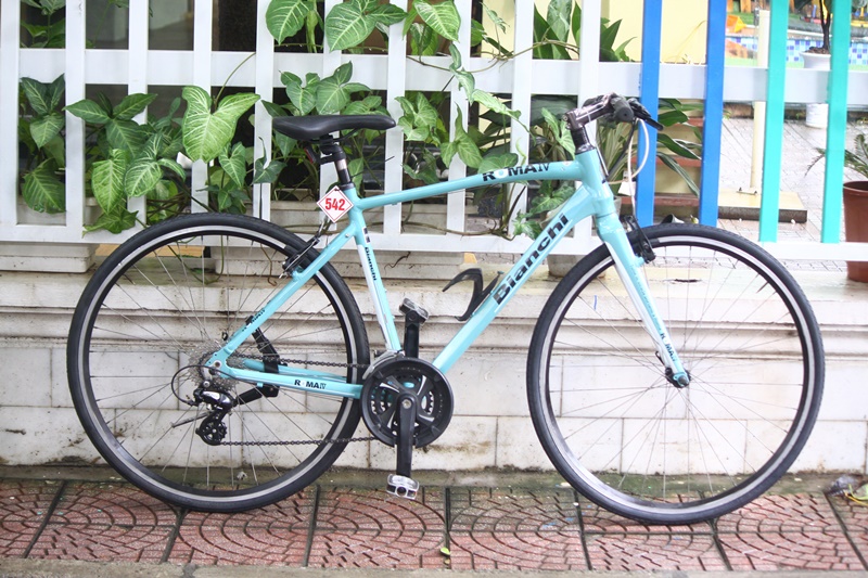 Xe đạp Touring Nhật bãi Bianchi Roma IV đến từ Italia