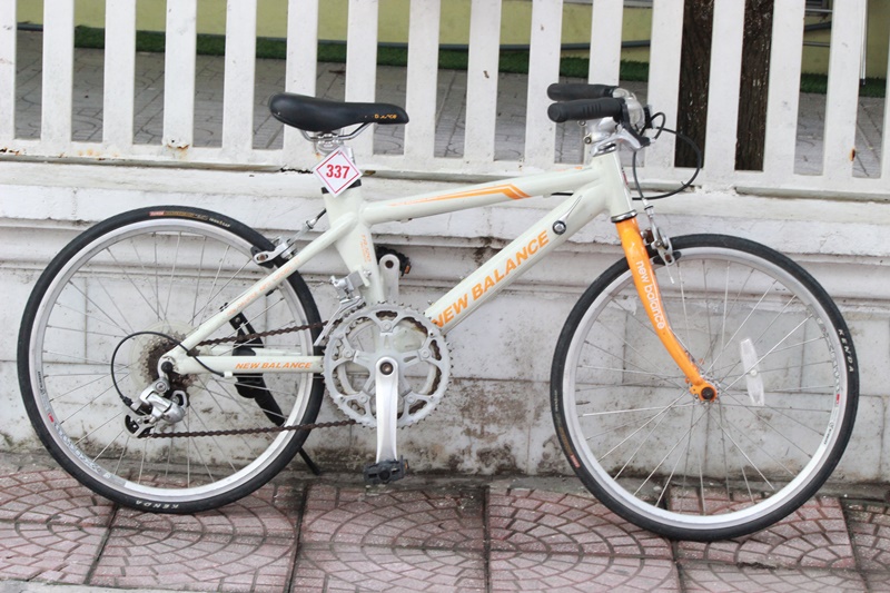 Xe đạp trẻ em Nhật bãi New Balance đến từ Taiwant