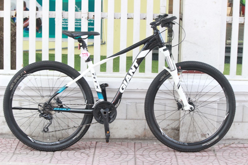 Xe MTB Giant ATX 890 đến từ Taiwant