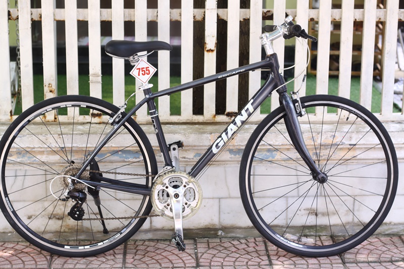 Xe đạp TOURING Nhật bãi GIANT ESCAPE ĐẾN TỪ TAIWANT