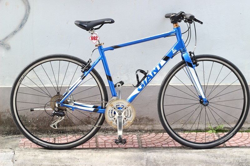 Xe đạp Touring Nhât bãi GIANT CROSTAR ĐẾN TỪ TAIWANT