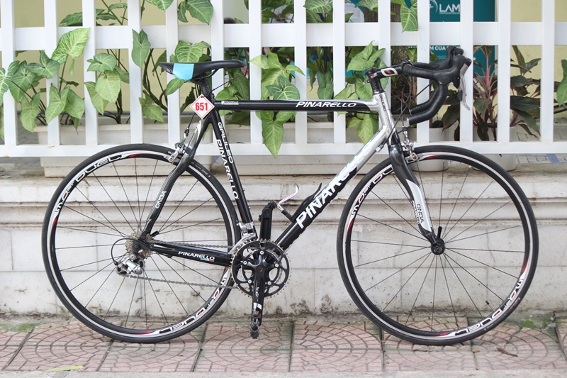 Xe đạp đua Nhật bãi Pinarello đến từ Italia