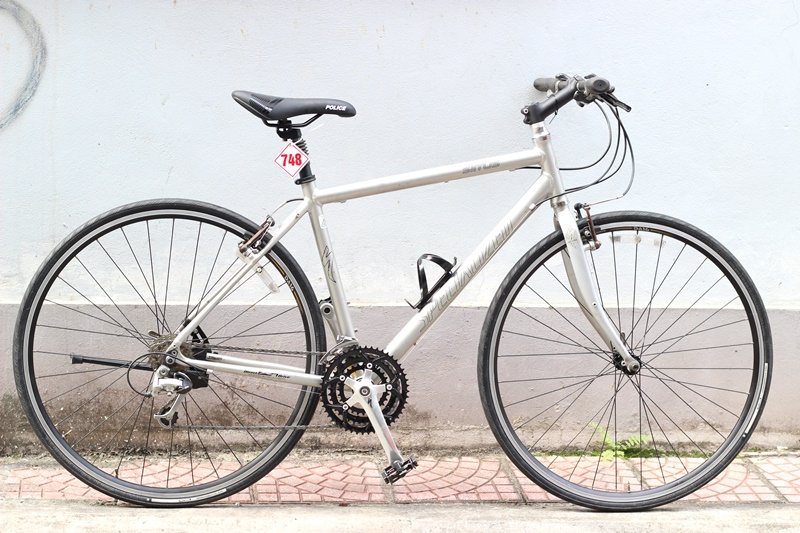 XE ĐAP TOURING NHẬT BÃI SPECIALIZED SIRRUS ĐẾN TỪ USA --