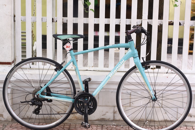 Xe đạp thể thao Touring Nhât bãi BIANCHI ROMA IV ĐẾN TỪ YATALIA