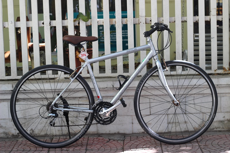 XE ĐAP TOURING NHẬT BÃI SPECIALIZED SIRRUS ĐẾN TỪ USA -