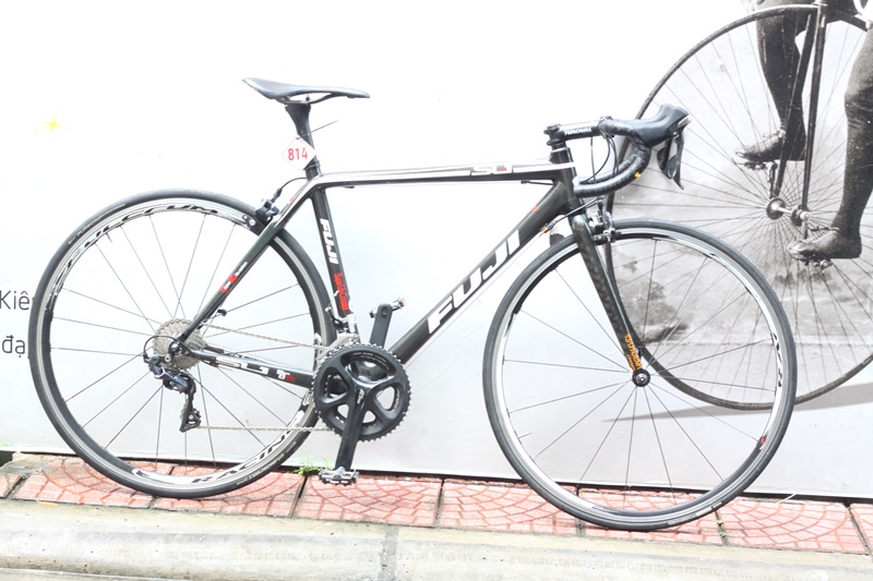 Xe đạp đua roading Nhât bãi CARBON FUJI SL1 ĐẾN TỪ JAPAN