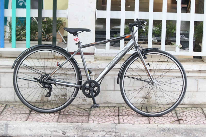 Xe Touring Nhật bãi Bridgeston đến từ Japan