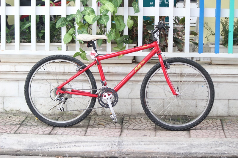 Xe touring Nhật bãi Muddy Fox  đến từ Japan