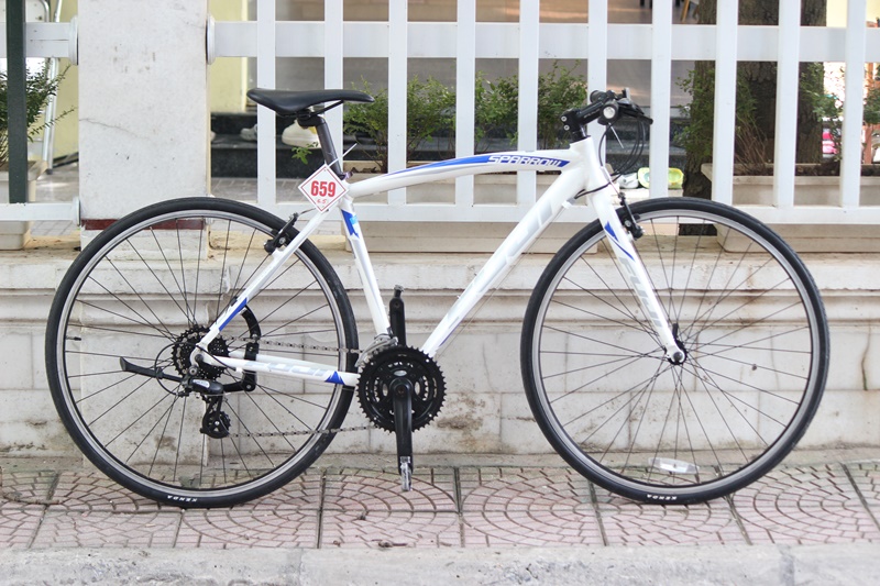 Xe đạp Touring Nhật bãi Fuji Sparrow đến từ USA