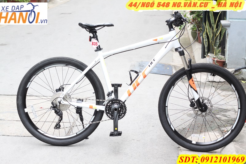 XE ĐAP THỂ THAO UCC BLADE 3TỪ NƯỚC TAIWANT- XE MỚI