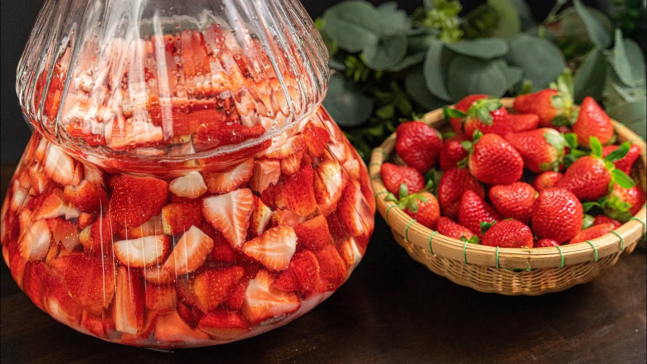 Cách Ngâm Rượu Dâu Tây Đơn Giản Tại Nhà