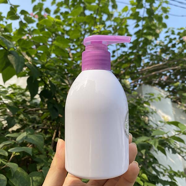 Chai Dầu Gội Tròn Lùn 300ml