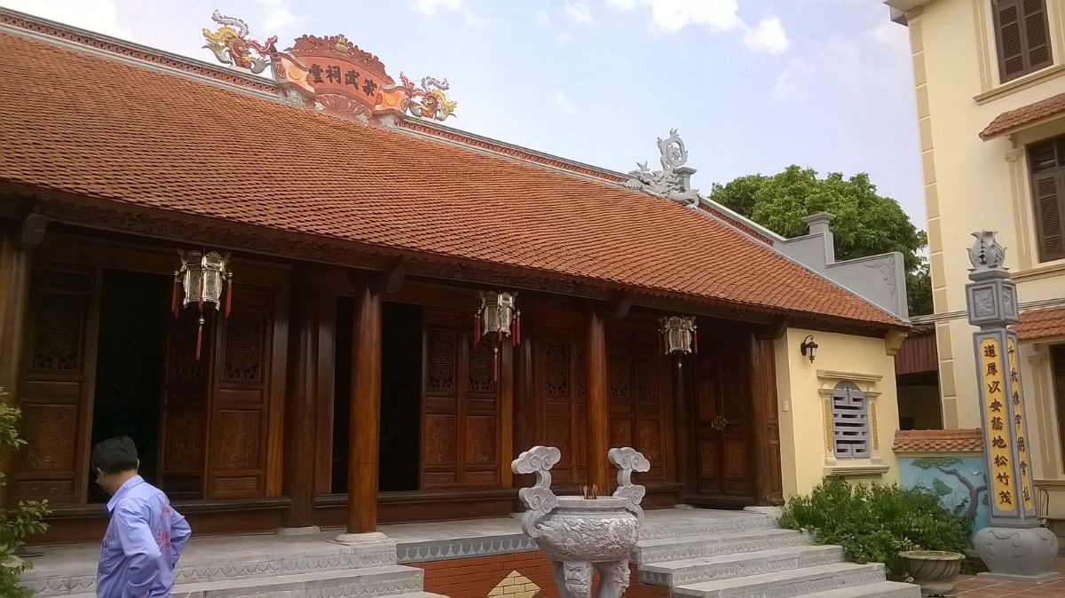Nhà gỗ kẻ truyền là gì?
