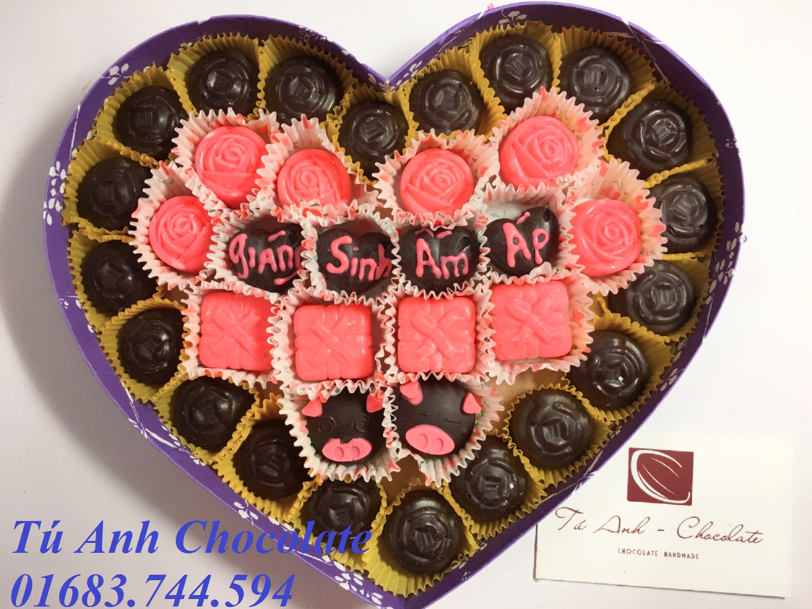 Bán buôn socola valentine cùng hoa hồng giá rẻ